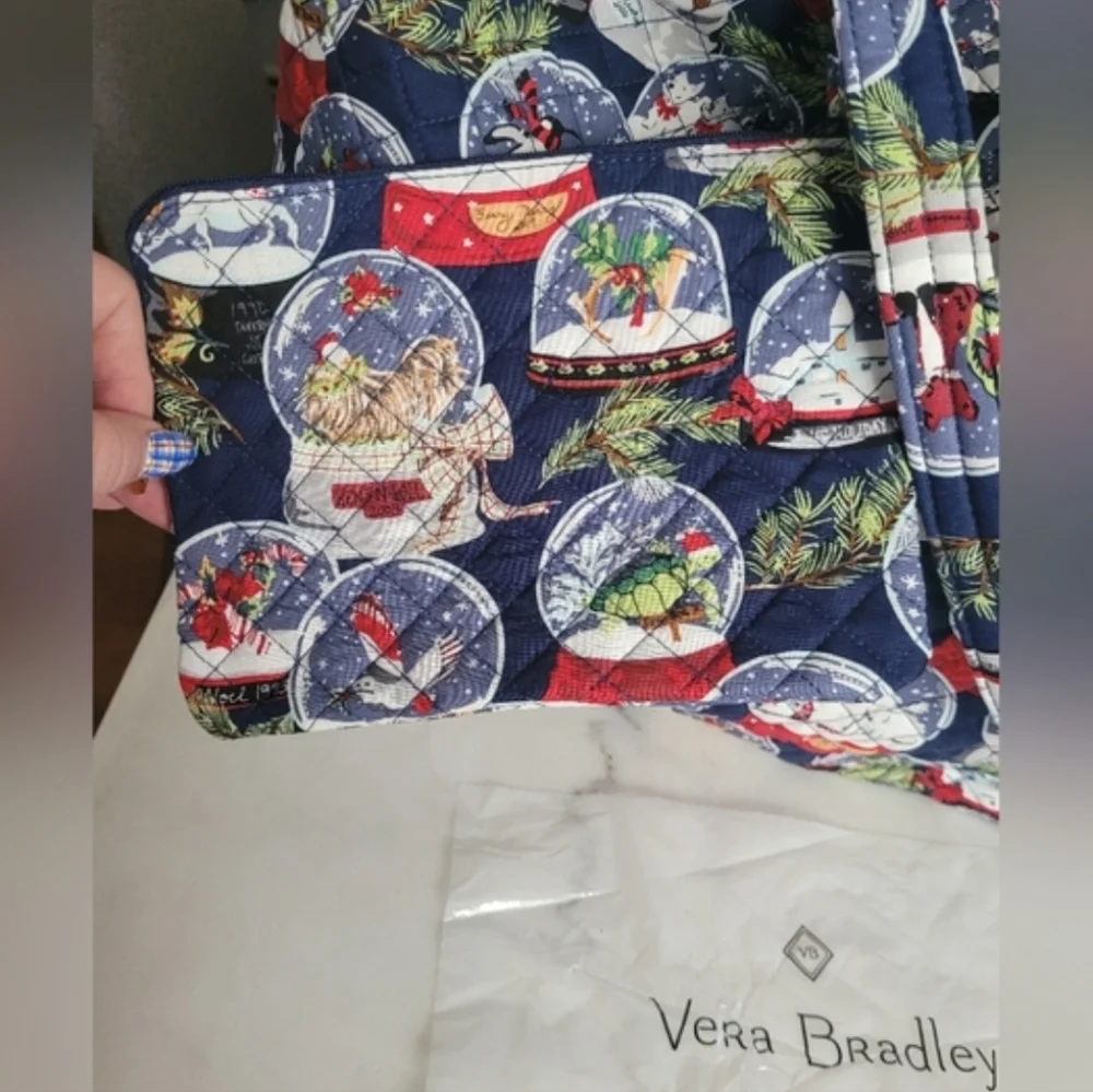 NWT Vera Bradley Winter Snow Globe Blue White Red Quilted Tote and Makeup Bag